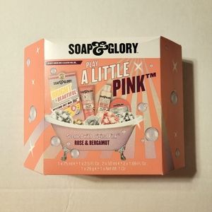 💚 Soap & Glory PLAY A LITTLE PINK Gift Set Collection. Rose & Bergamot‎